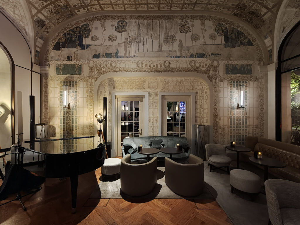 Le Joséphine, Lutetia, Paris